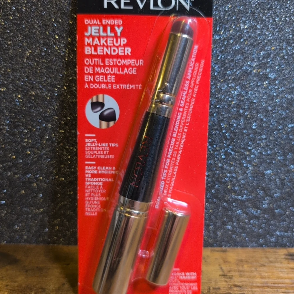 Revlon Dual-Ended Jelly Makeup Blender Tool Silicone Applicator